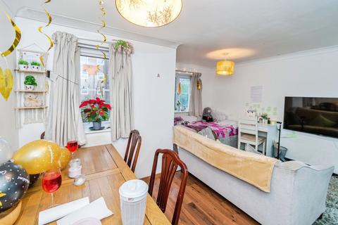 3 bedroom end of terrace house for sale, Captains Place, Southampton, Hampshire, SO14