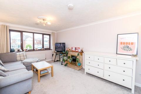 2 bedroom maisonette for sale, Winchester Road, Southampton, Hampshire, SO16