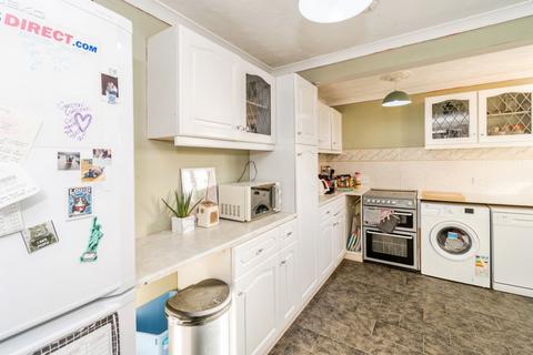 2 bedroom maisonette for sale, Winchester Road, Southampton, Hampshire, SO16