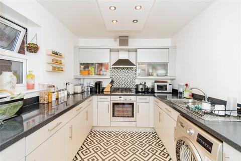2 bedroom flat for sale, Roberts Road, Southampton, Hampshire, SO15