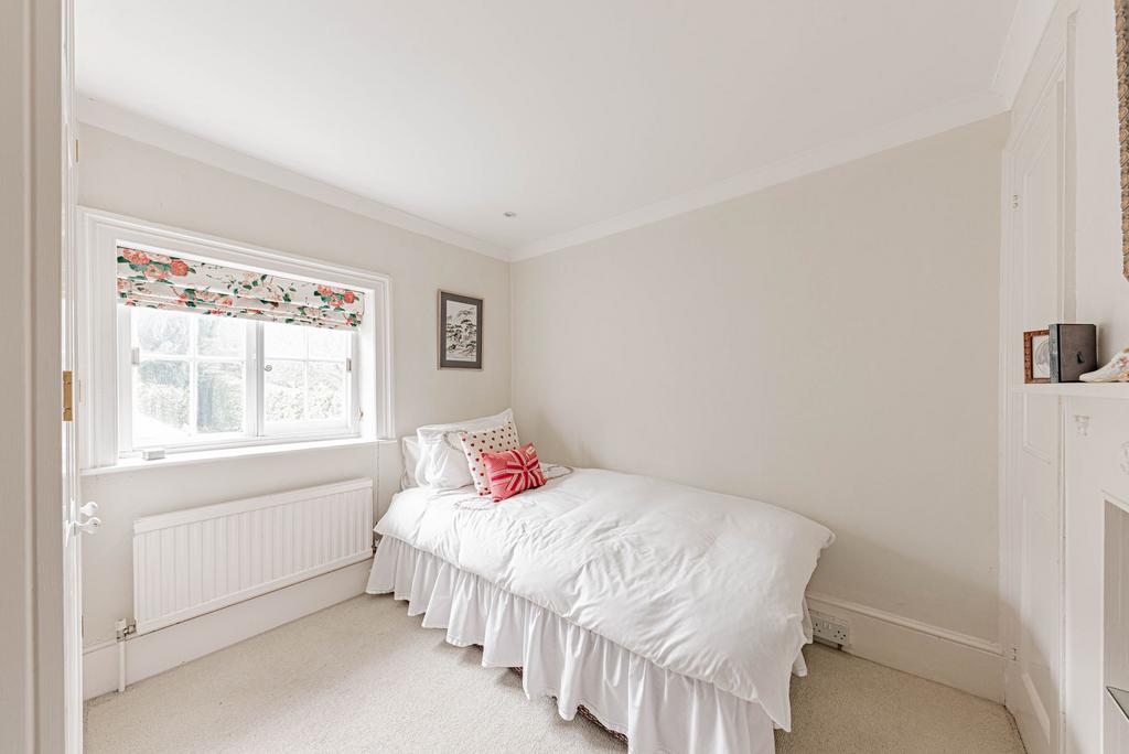 Bedroom Two (2)