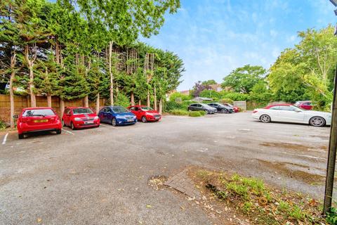 undefined, Hill Lane, Southampton, Hampshire, SO15