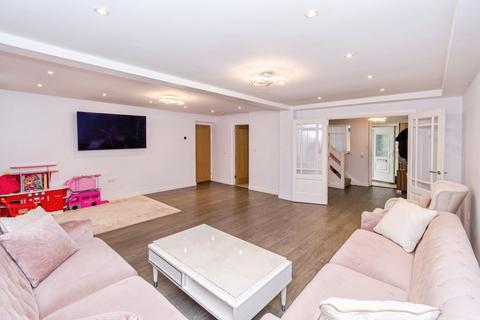 5 bedroom detached house for sale, Turnstone Gardens, Southampton, Hampshire, SO16