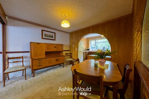 3 bedroom semi-detached house for sale, Mayfield Road, Halesowen B62