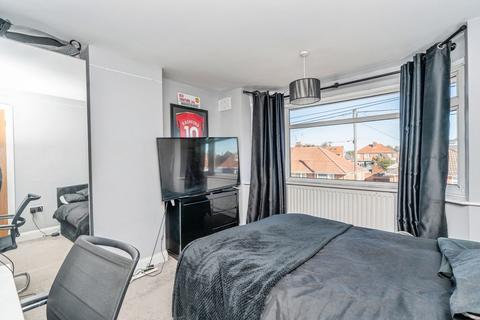 3 bedroom semi-detached house for sale, St. Michaels Road, Totton, Southampton, Hampshire, SO40
