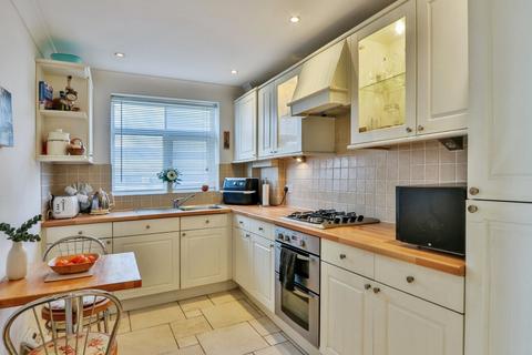 3 bedroom flat for sale, Grove Road, BOURNEMOUTH, Dorset, BH1