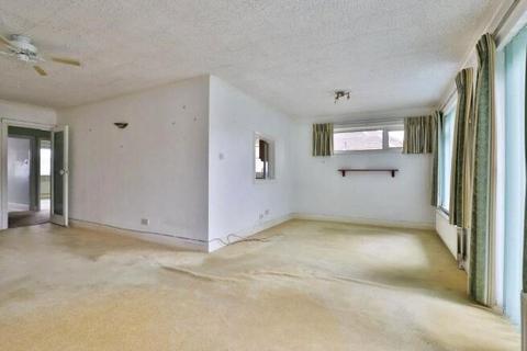 2 bedroom flat for sale, Grosvenor Road, Bournemouth, Dorset, BH4