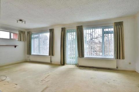 2 bedroom flat for sale, Grosvenor Road, Bournemouth, Dorset, BH4
