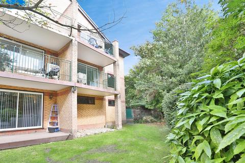 2 bedroom flat for sale, Cavendish Road, Bournemouth, Dorset, BH1