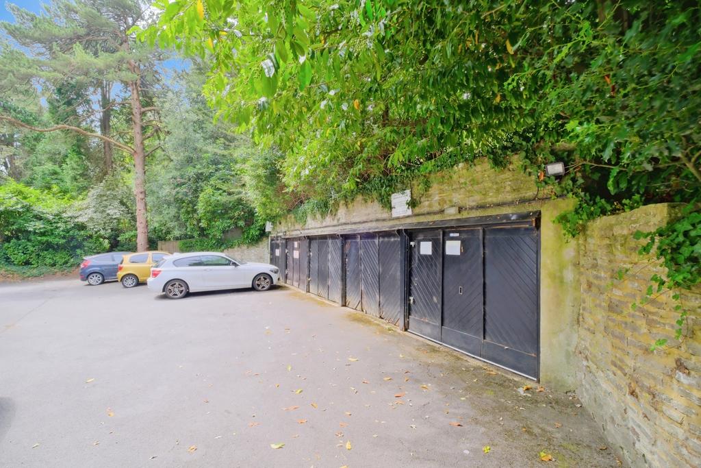 Braidley Road, Bournemouth, Dorset, BH2 - View 2