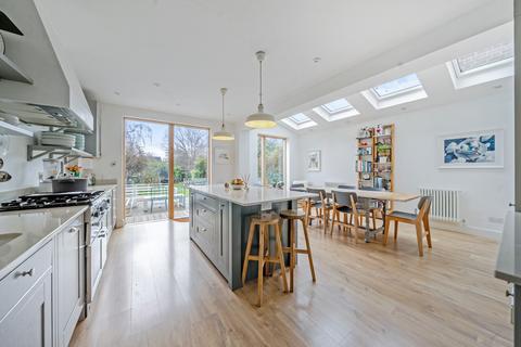 4 bedroom semi-detached house for sale, Gloucester Road, Hampton, TW12