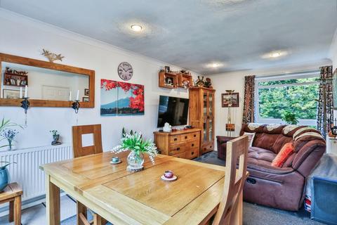3 bedroom flat for sale, Wellington Road, Bournemouth, Dorset, BH8