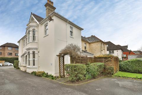 2 bedroom flat for sale, Kingsbridge Road, Lower Parkstone, Poole, Dorset, BH14