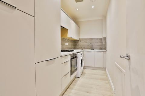 2 bedroom flat for sale, Kingsbridge Road, Lower Parkstone, Poole, Dorset, BH14