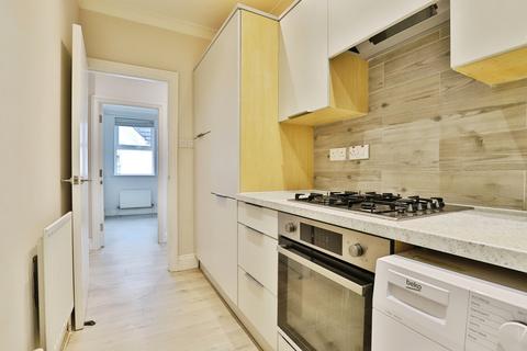 2 bedroom flat for sale, Kingsbridge Road, Lower Parkstone, Poole, Dorset, BH14
