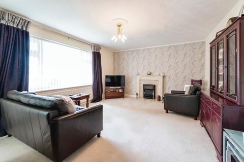 2 bedroom flat for sale, Charden Court, York Drove, Southampton, Hampshire, SO18