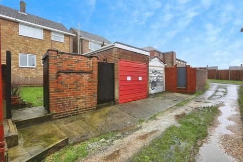 3 bedroom semi-detached house for sale, Butts Road, Southampton, Hampshire, SO19