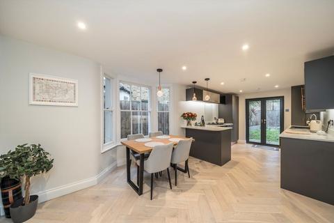 3 bedroom house to rent, Felday Road, London SE13