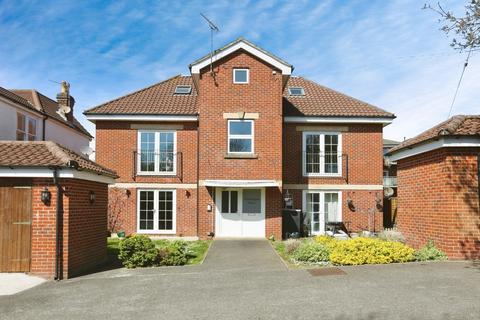 Station Road, Netley Abbey, Southampton, Hampshire, SO31