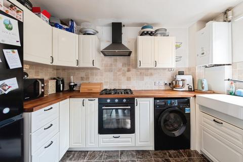2 bedroom flat for sale, Bursledon Road, SOUTHAMPTON, Hampshire, SO19
