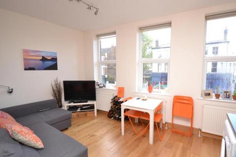 undefined, High Road, East Finchley, London, N2