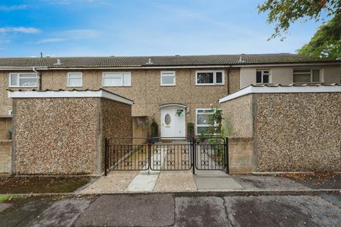 Deeping Close, Southampton, Hampshire, SO19