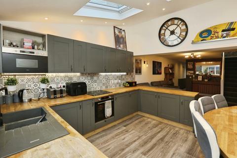 3 bedroom terraced house for sale, Shooters Hill Close, Southampton, Hampshire, SO19