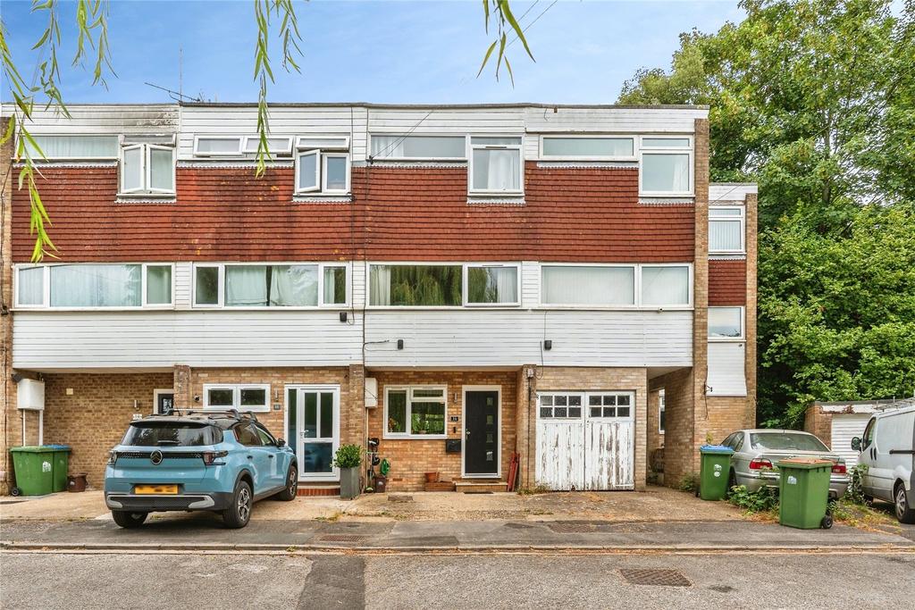 Dimond Close, Southampton, Hampshire, SO18
