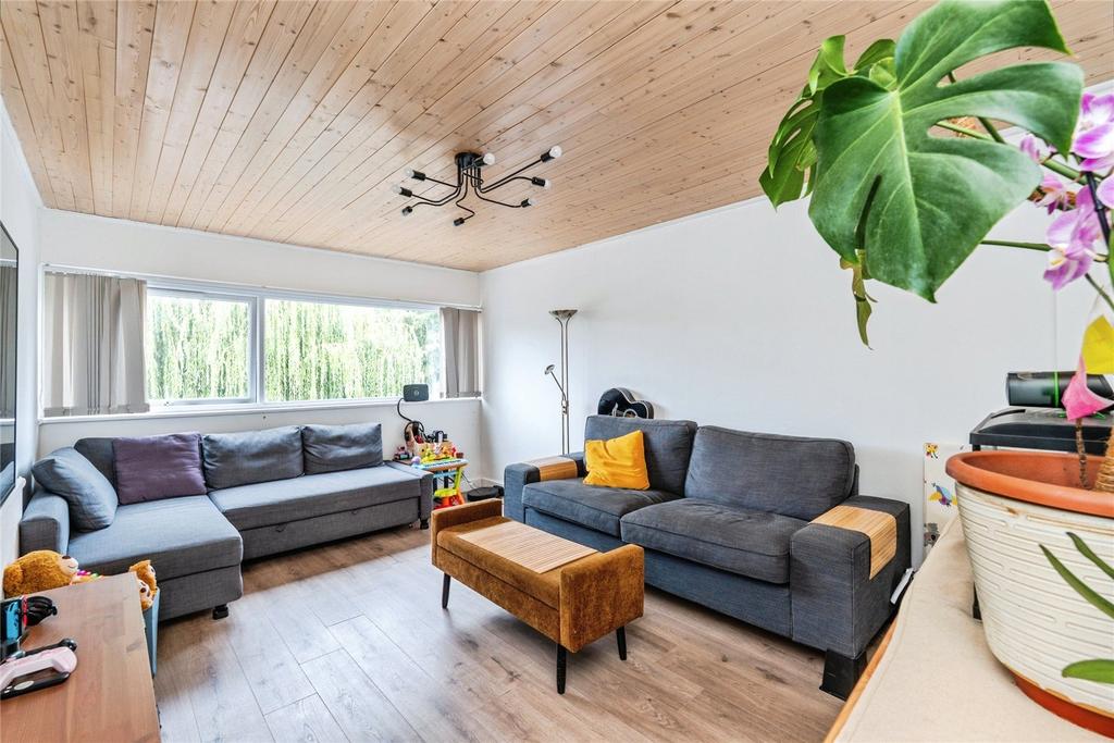 Dimond Close, Southampton, Hampshire, SO18 - View 6