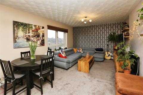 2 bedroom flat for sale, Herrick Close, Southampton, Hampshire, SO19