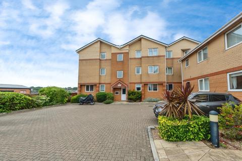 2 bedroom flat for sale, Vespasian Road, Southampton, Hampshire, SO18