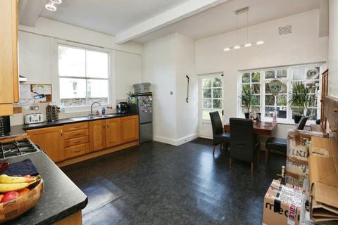3 bedroom semi-detached house for sale, Bishopstoke Road, Bishopstoke, Eastleigh, Hampshire, SO50