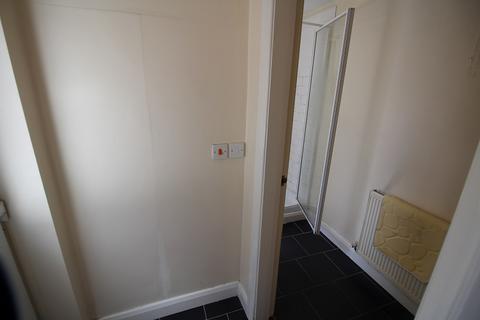 1 bedroom flat to rent, Edleston Road, Crewe, CW2