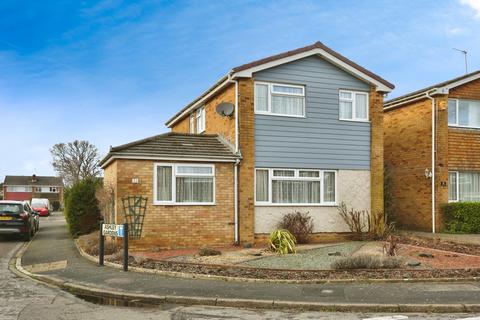 undefined, Warren Avenue, Chandler's Ford, Eastleigh, Hampshire, SO53