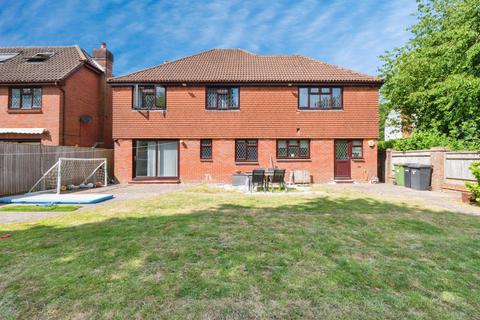 5 bedroom detached house for sale, Guildford Drive, Chandler's Ford, Eastleigh, Hampshire, SO53