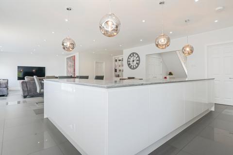 4 bedroom detached house for sale, Chestnut Close, Chandler's Ford, Eastleigh, Hampshire, SO53