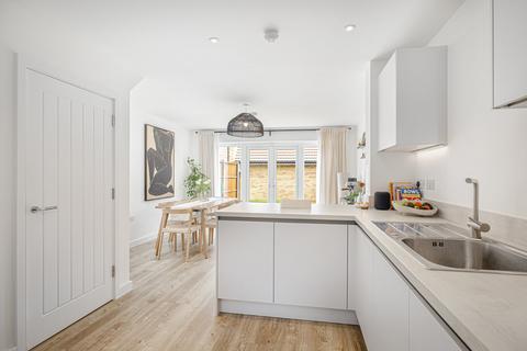 4 bedroom semi-detached house for sale, Corn Road, Bishop's Stortford, Hertfordshire, CM23