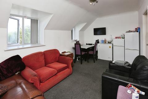 2 bedroom flat for sale, Fair Oak Road, Fair Oak, Eastleigh, Hampshire, SO50
