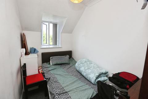 2 bedroom flat for sale, Fair Oak Road, Fair Oak, Eastleigh, Hampshire, SO50