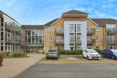2 bedroom flat for sale, Kent Road, Chandler's Ford, Eastleigh, Hampshire, SO53
