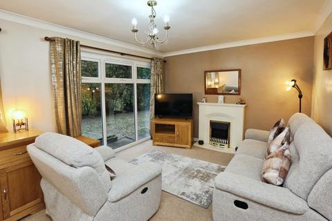 2 bedroom flat for sale, Hiltingbury Road, EASTLEIGH, Hampshire, SO53