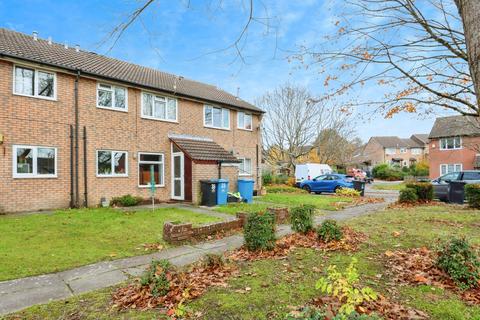 1 bedroom flat for sale, Henbury Close, Canford Heath, Poole, Dorset, BH17