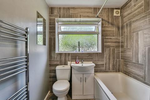 2 bedroom flat for sale, Gibson Road, Canford Heath, Poole, Dorset, BH17