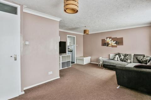 2 bedroom flat for sale, Gibson Road, Canford Heath, Poole, Dorset, BH17
