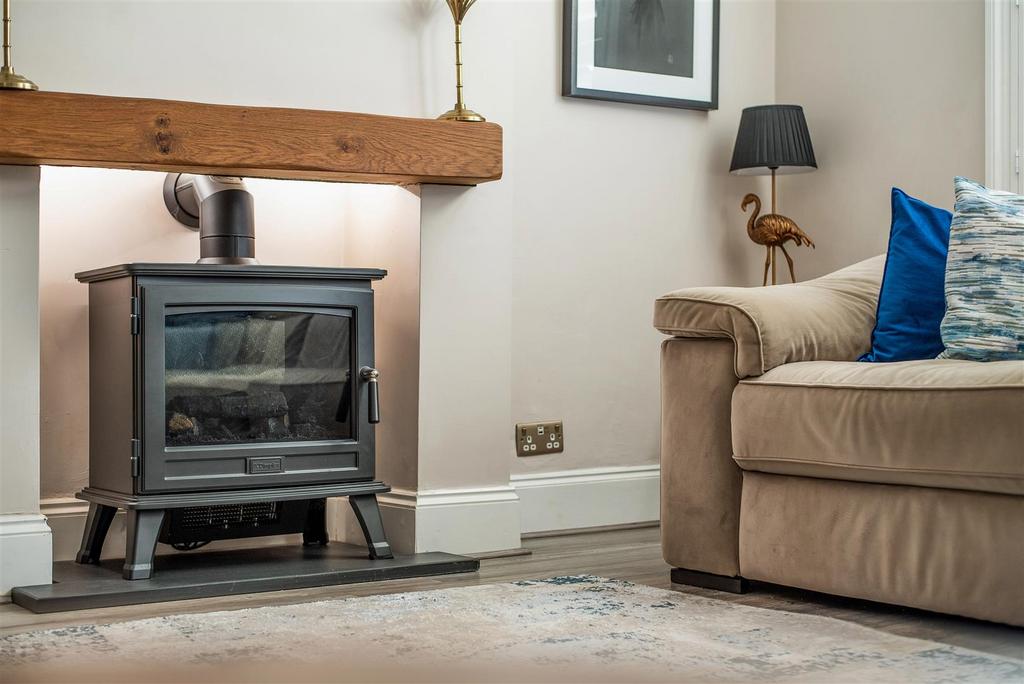 Living room, fireplace