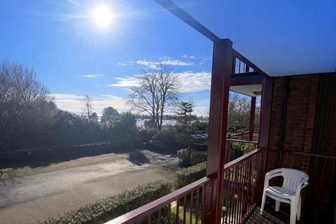 3 bedroom flat for sale, Parkstone Road, Poole Park, Poole, Dorset, BH15