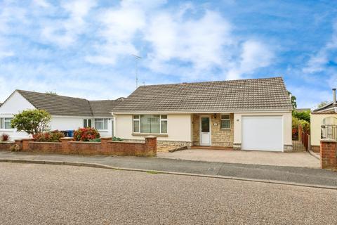 2 bedroom bungalow for sale, Steepleton Road, Broadstone, Dorset, BH18