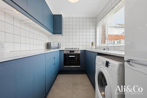 undefined, Waverley Gardens, Grays