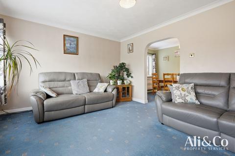 undefined, Waverley Gardens, Grays