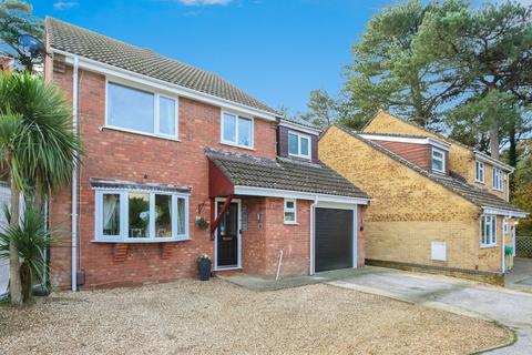 4 bedroom detached house for sale, Bettiscombe Close, Canford Heath, Poole, Dorset, BH17